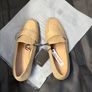 New! Zara Beige Suede women loafers size 36 (6).